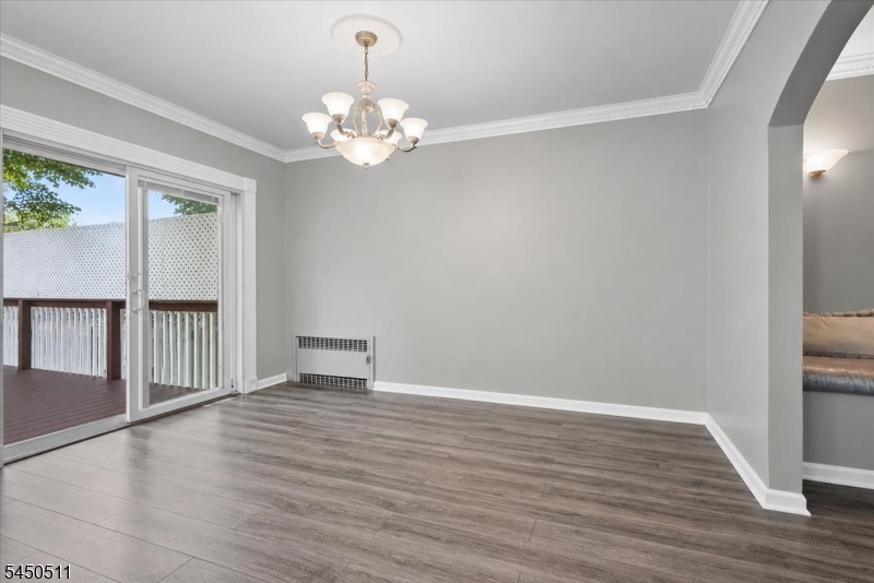 175 Colonial Rdwest