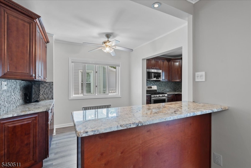 175 Colonial Rdwest