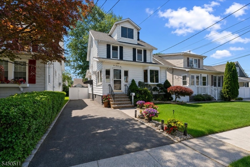 175 Colonial Rdwest