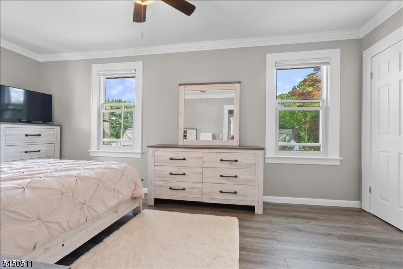 175 Colonial Rdwest