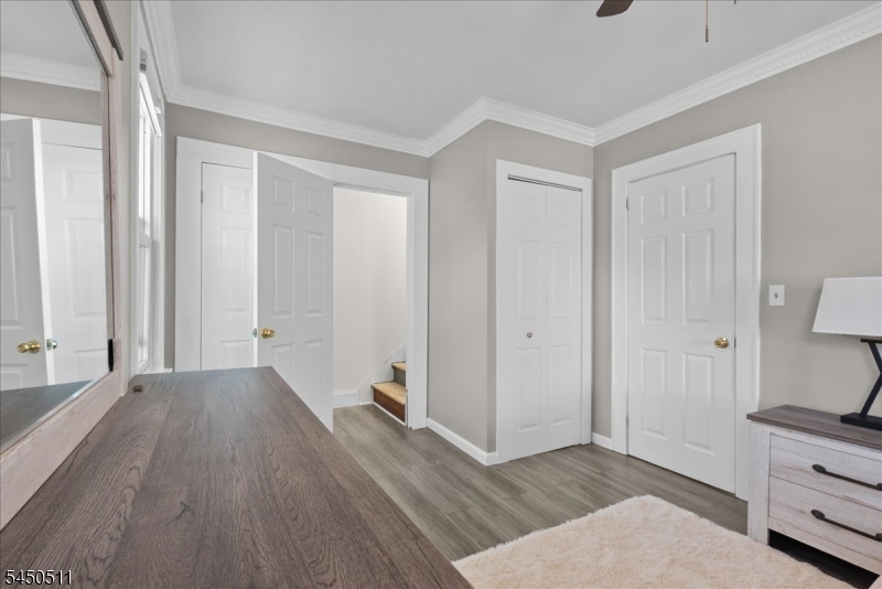 175 Colonial Rdwest