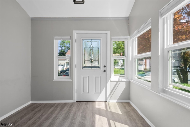175 Colonial Rdwest
