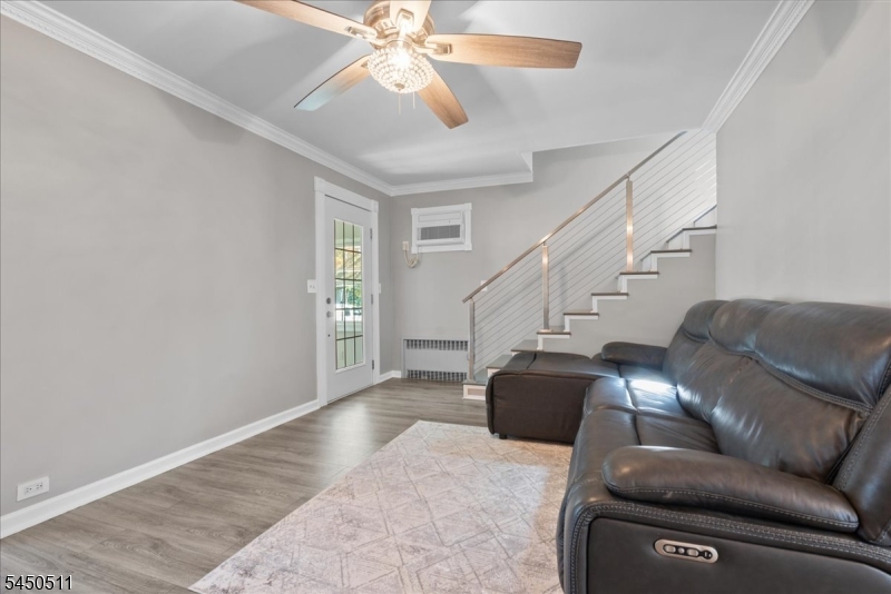 175 Colonial Rdwest
