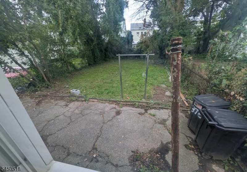 376 Myrtle Ave