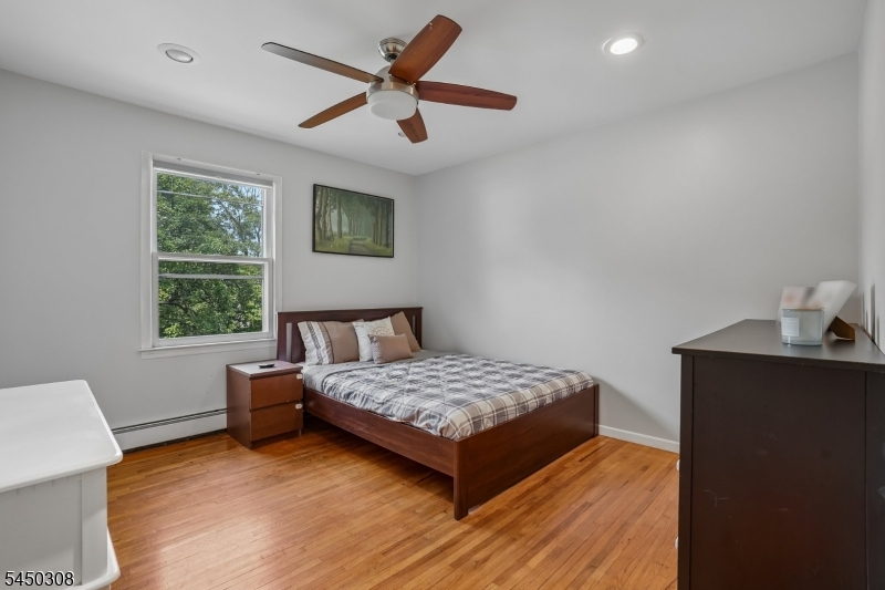 35 Iroquois Ave