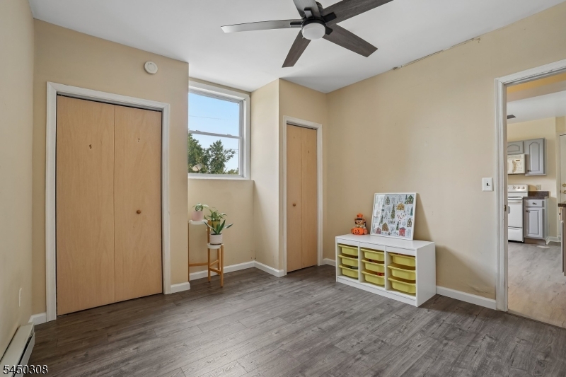 35 Iroquois Ave
