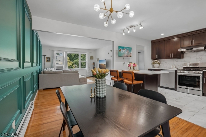 35 Iroquois Ave