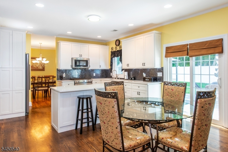 1080 Quigley Ct