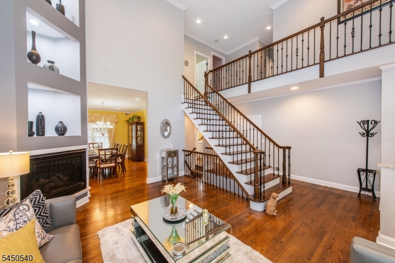1080 Quigley Ct