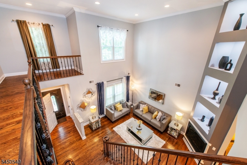 1080 Quigley Ct