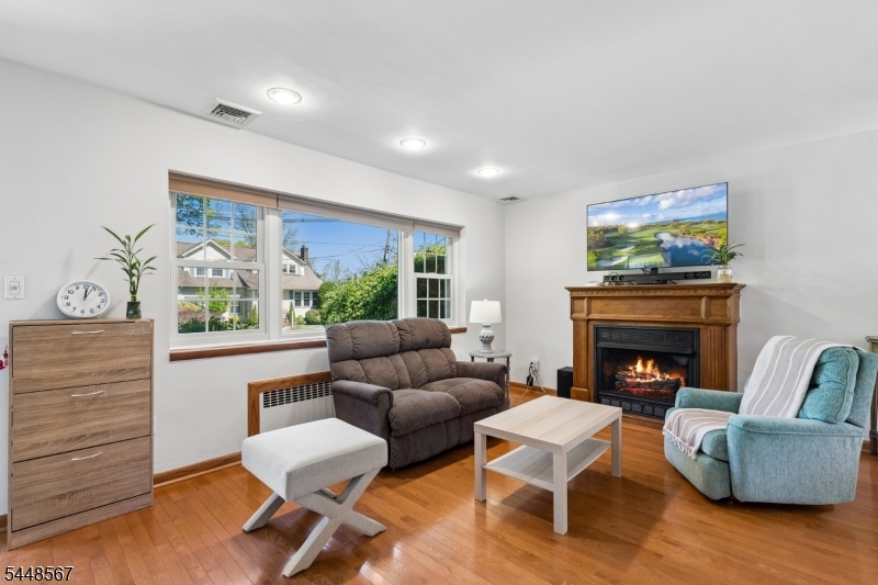451 Pine Ave