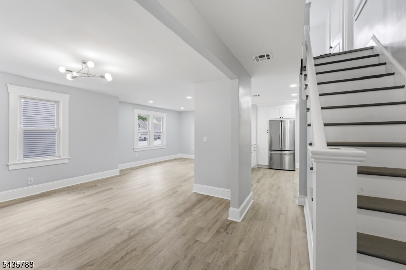 11 Jean Ct