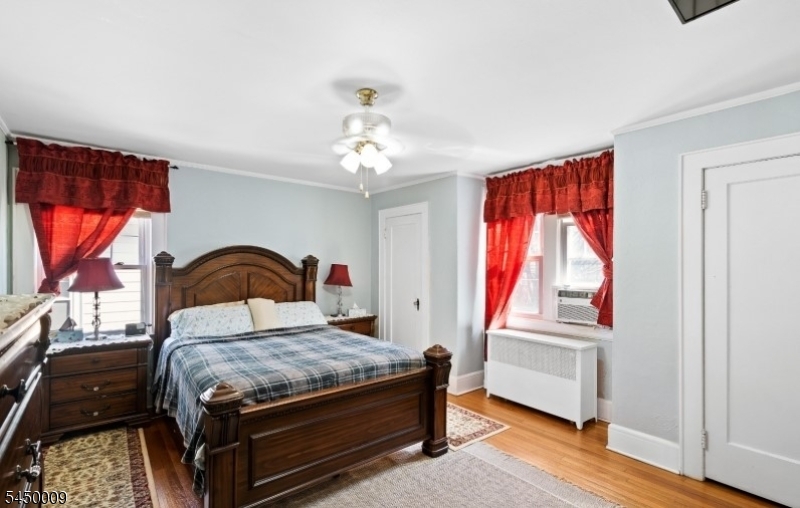 884 Townley Ave