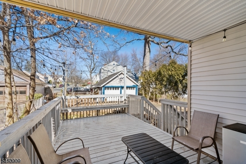 884 Townley Ave