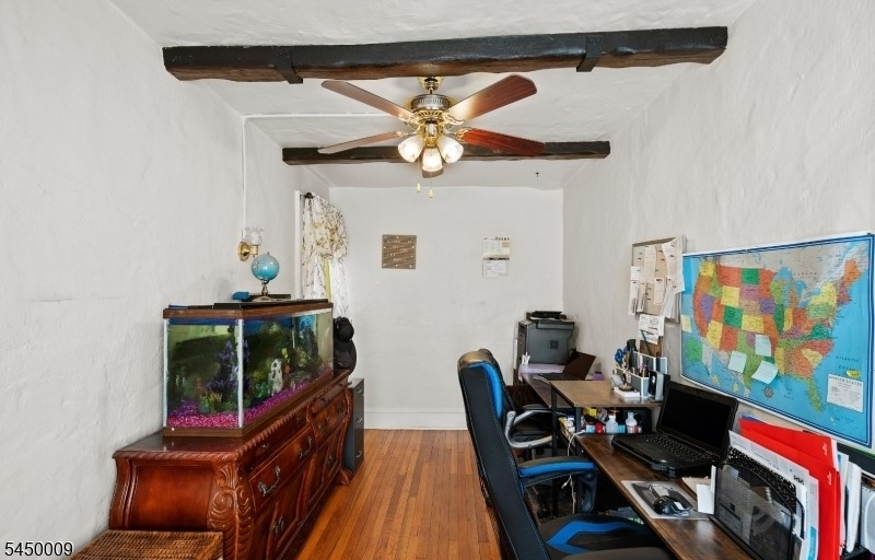 884 Townley Ave
