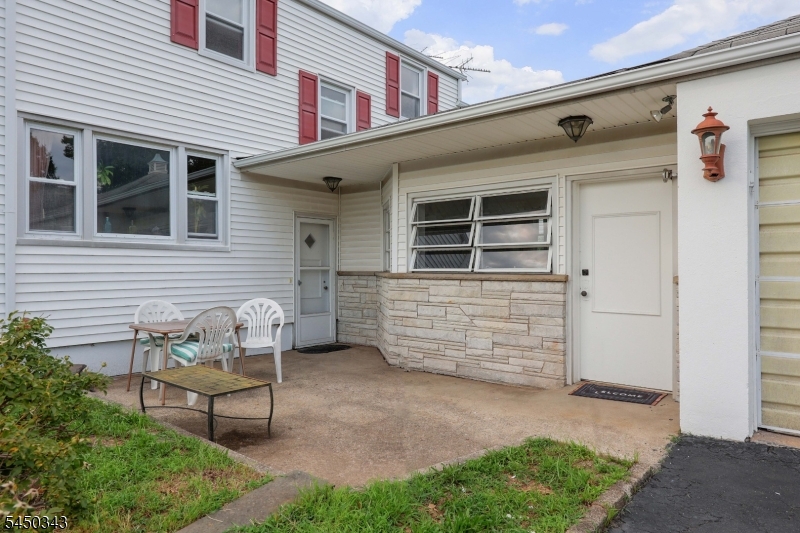 351 Fernwood Ter