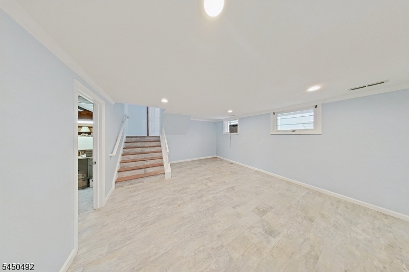 56 Eaton Pl