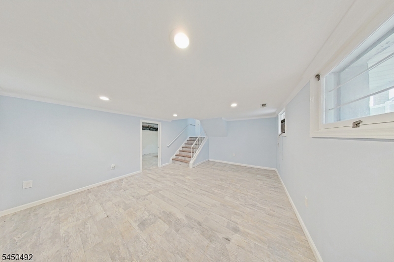 56 Eaton Pl