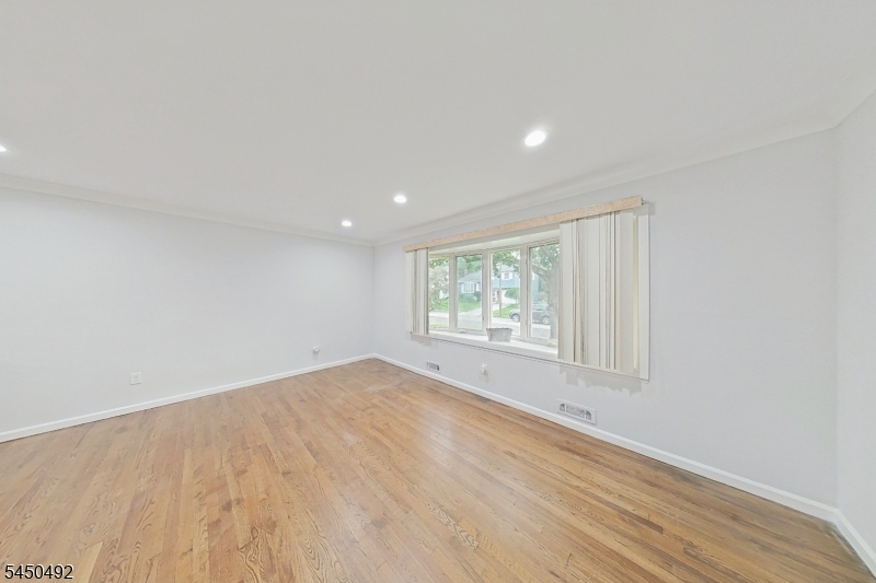 56 Eaton Pl
