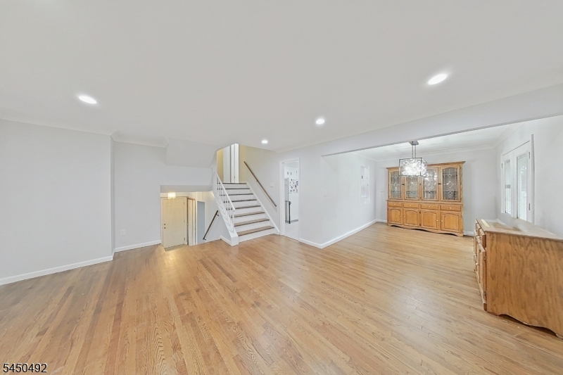 56 Eaton Pl