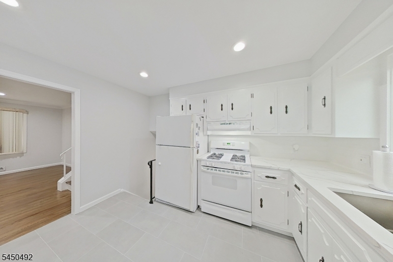 56 Eaton Pl