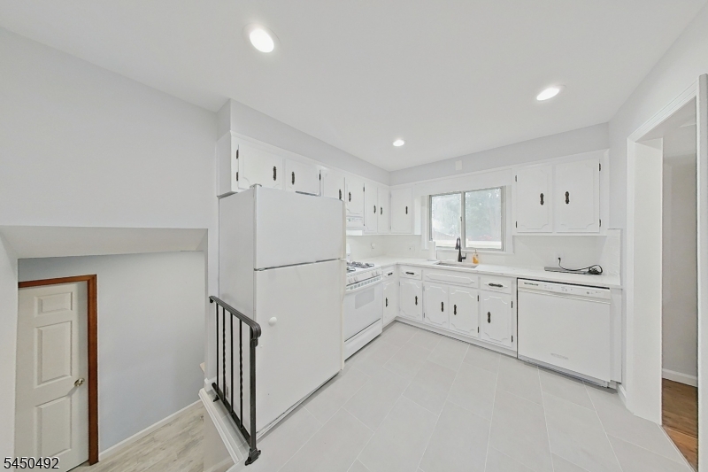 56 Eaton Pl