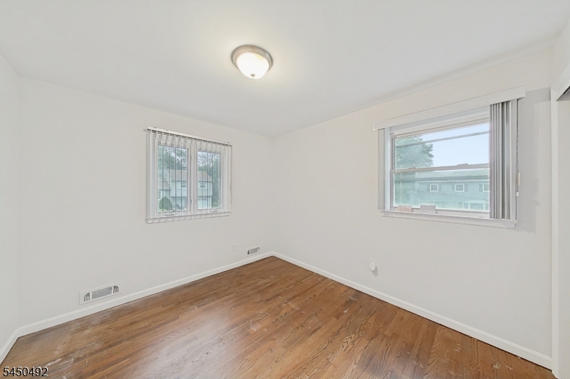 56 Eaton Pl