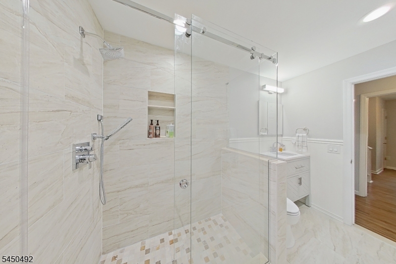 56 Eaton Pl