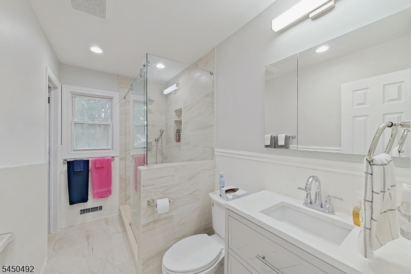 56 Eaton Pl