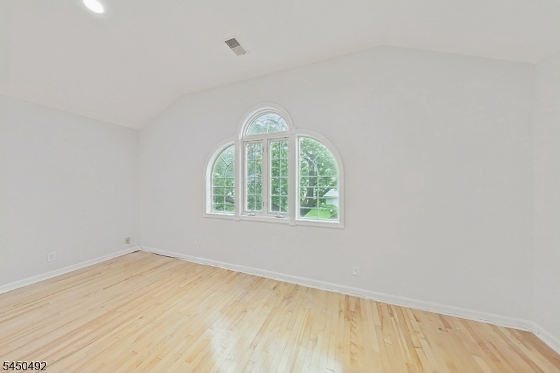 56 Eaton Pl