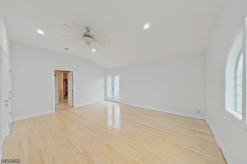 56 Eaton Pl