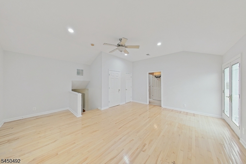 56 Eaton Pl
