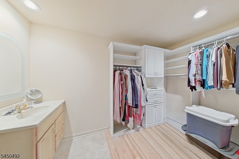 56 Eaton Pl
