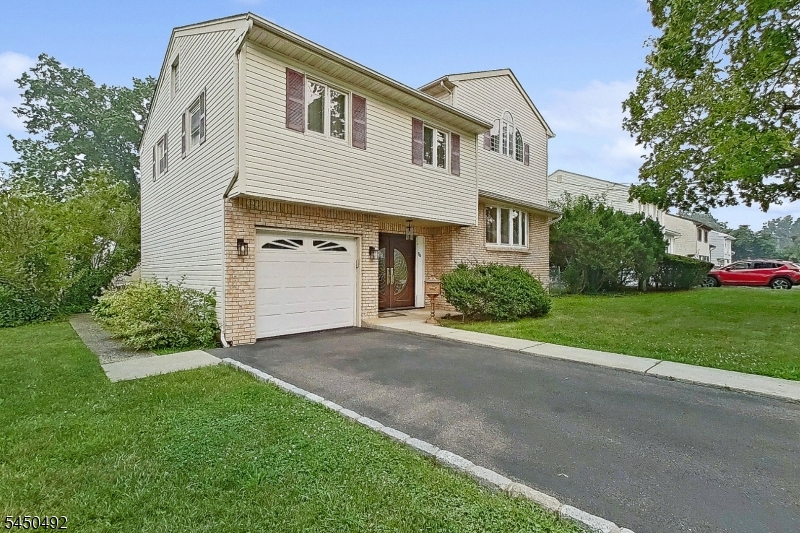 56 Eaton Pl