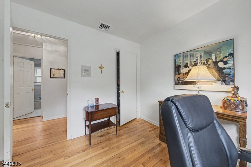 34 Cavell Place