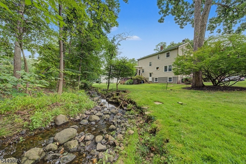 34 Cavell Place