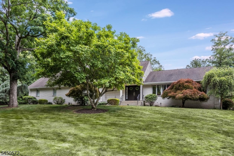 97 Poplar Dr