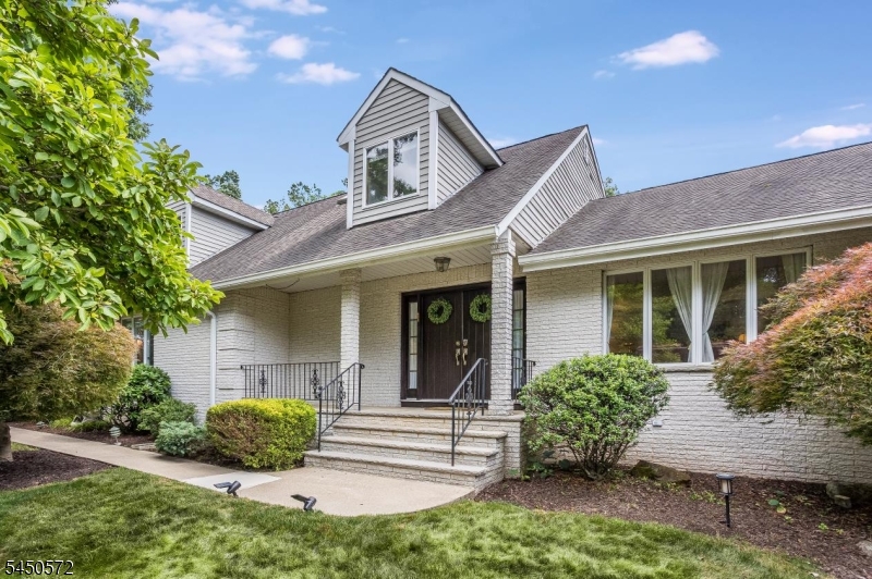 97 Poplar Dr