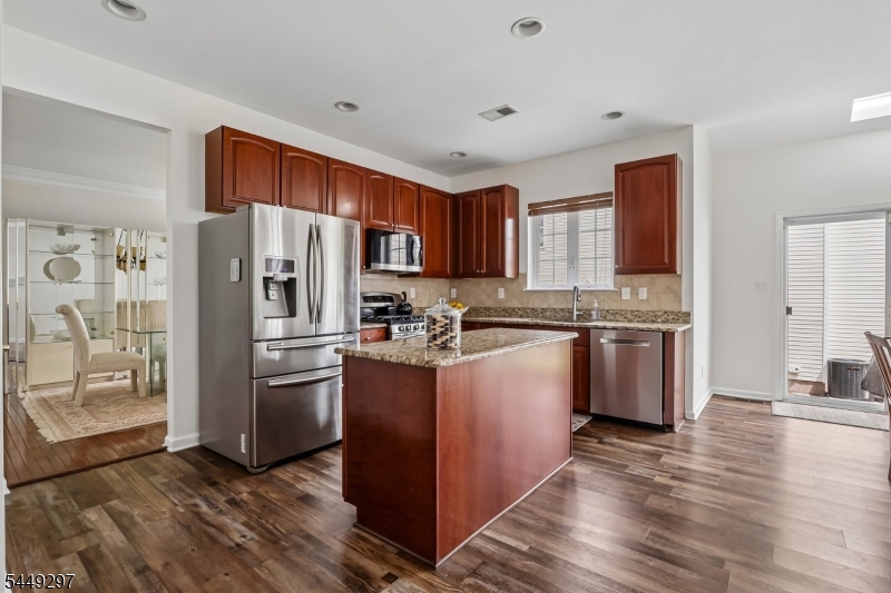 10 Princeton Highlands Blvd