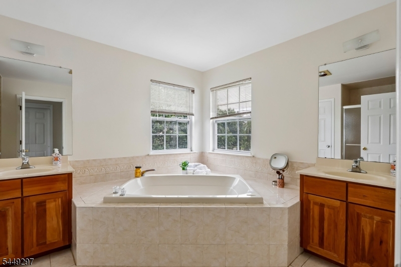 10 Princeton Highlands Blvd