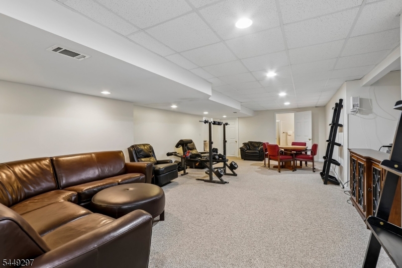 10 Princeton Highlands Blvd