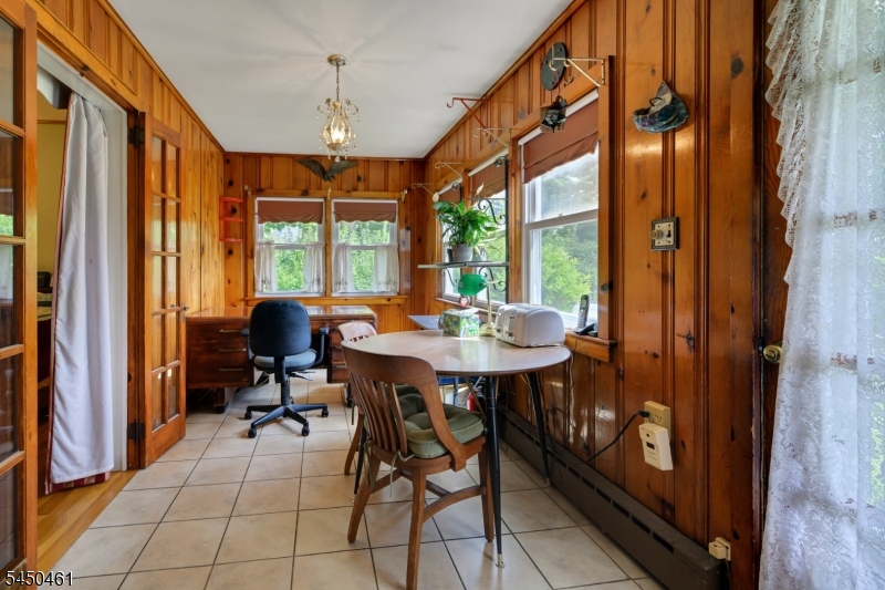 17 Bassett Ave