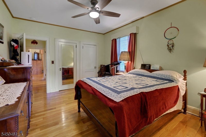 17 Bassett Ave