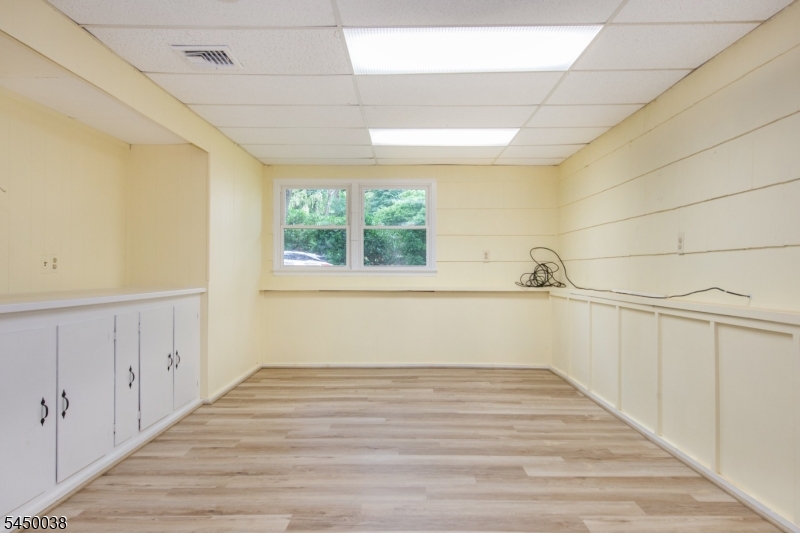 11 Southview Rd