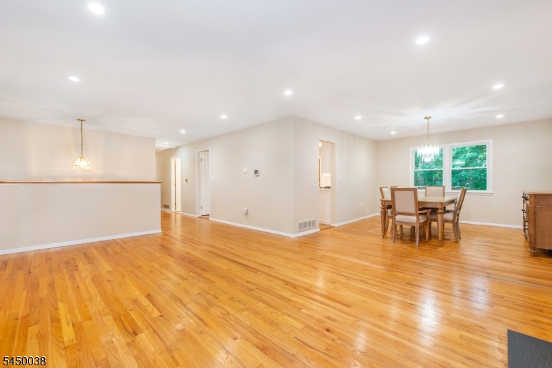 11 Southview Rd