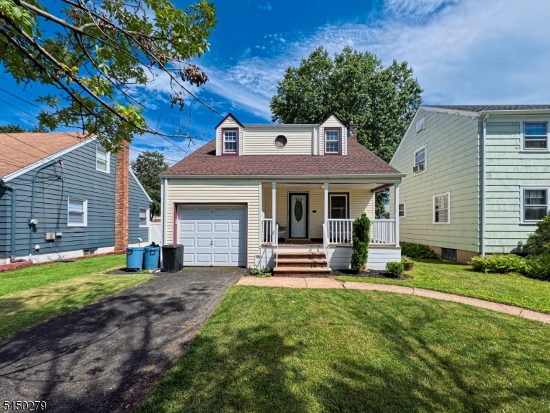 621 Palisade Rd