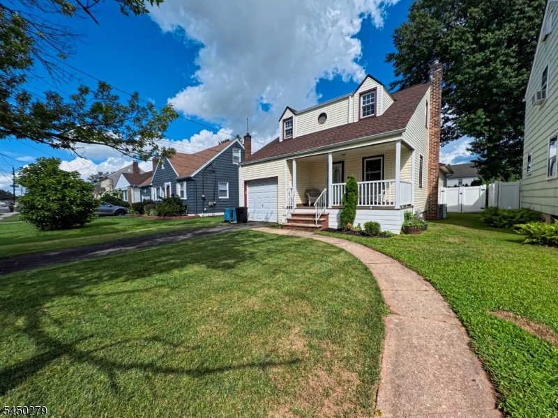 621 Palisade Rd