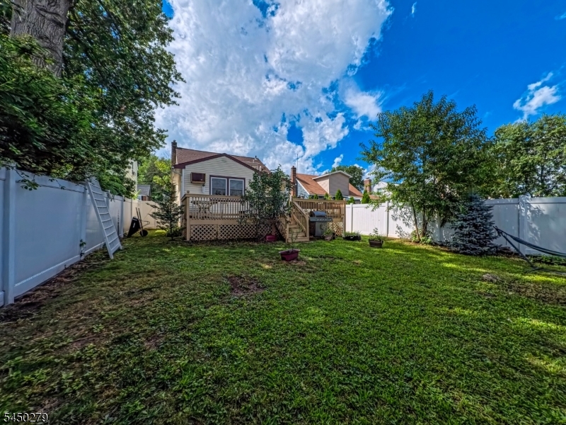 621 Palisade Rd