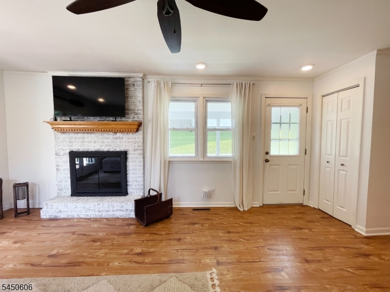 129 Bell Ave