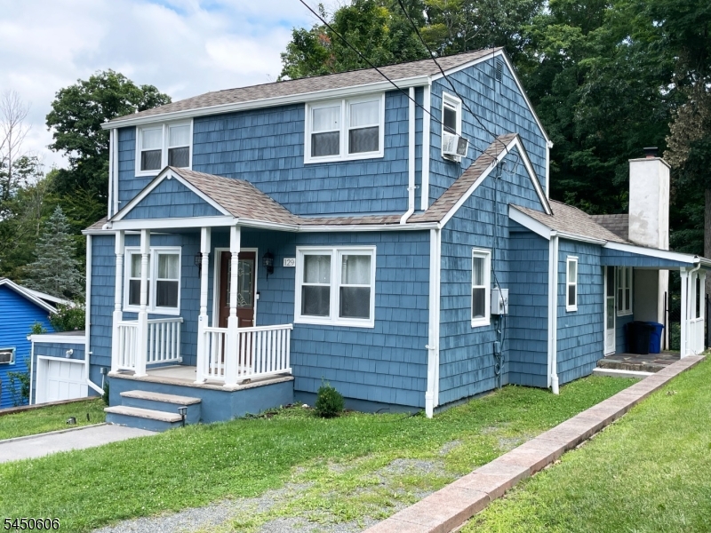 129 Bell Ave